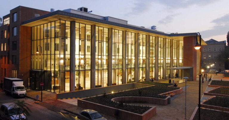 Semmelweis University Campus 768x402