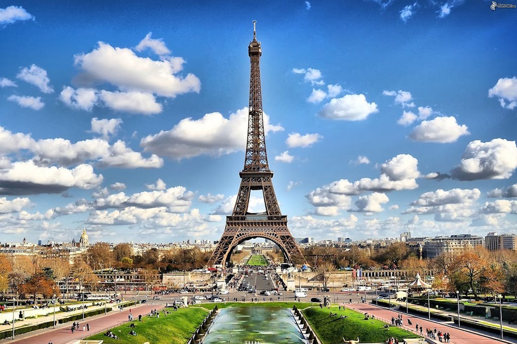 Stunning view of the Eiffel Tower